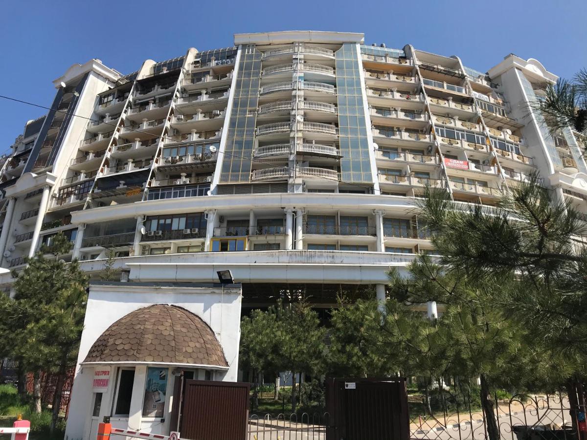Аркадийский Дворец. Санрайз Apartment Oldenburg Bagian luar foto