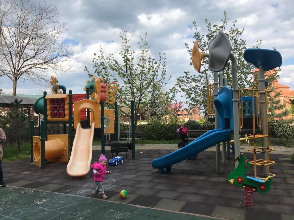 Аркадийский Дворец. Санрайз Apartment Oldenburg Bagian luar foto