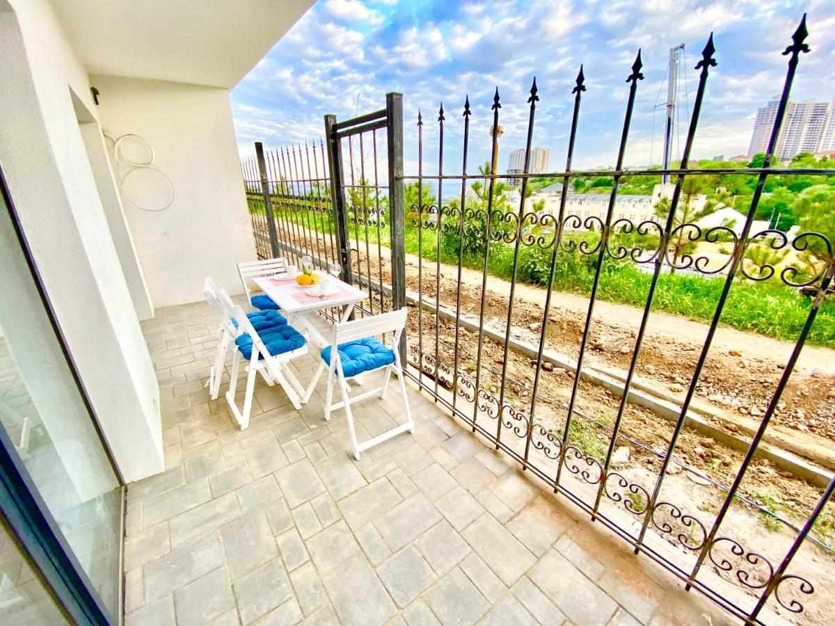 Аркадийский Дворец. Санрайз Apartment Oldenburg Bagian luar foto
