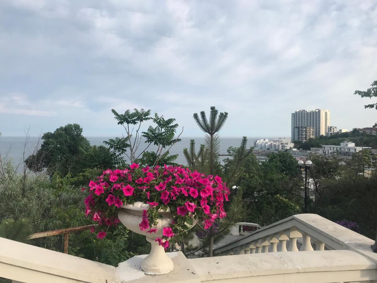 Аркадийский Дворец. Санрайз Apartment Oldenburg Bagian luar foto